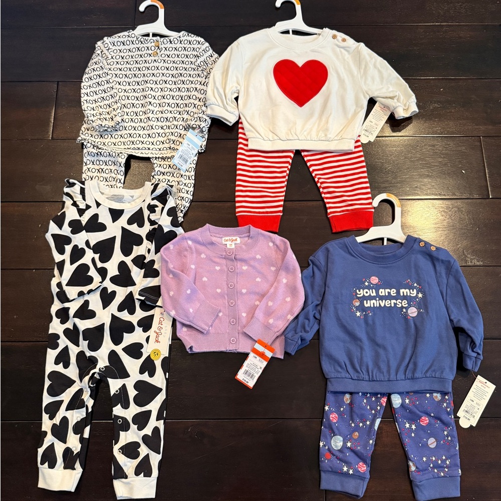 Lot of Cat & Jack 12mo, Valentines Baby Clothing Set - new with tags ❤️🩷